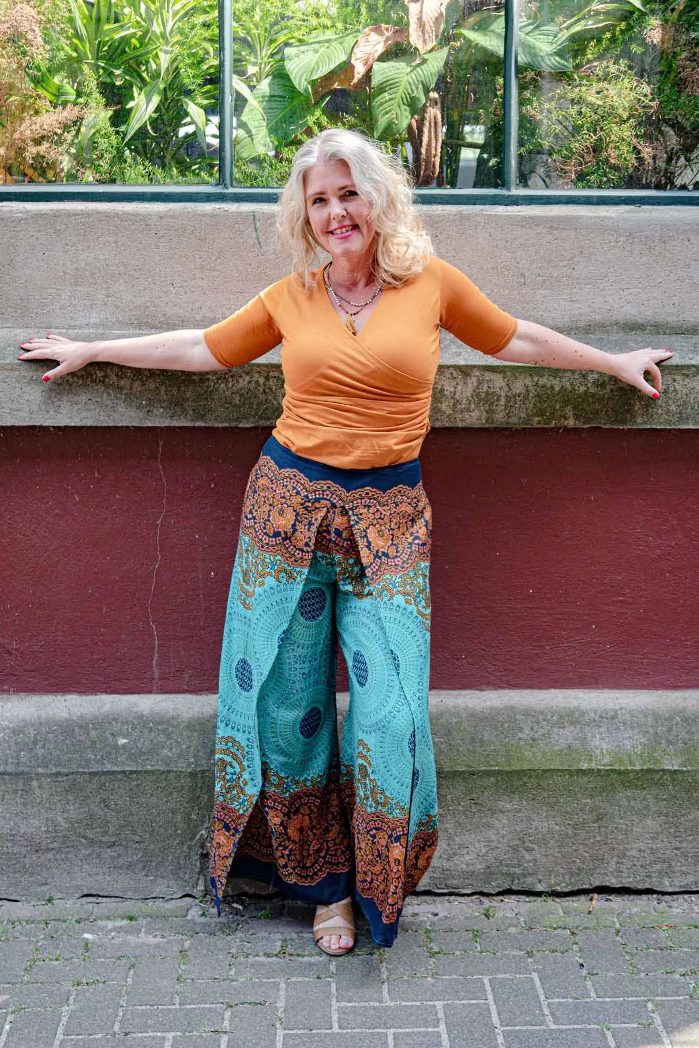 Happy suit- de enige echte- turkoois medina - boho pants & butterfly shirt