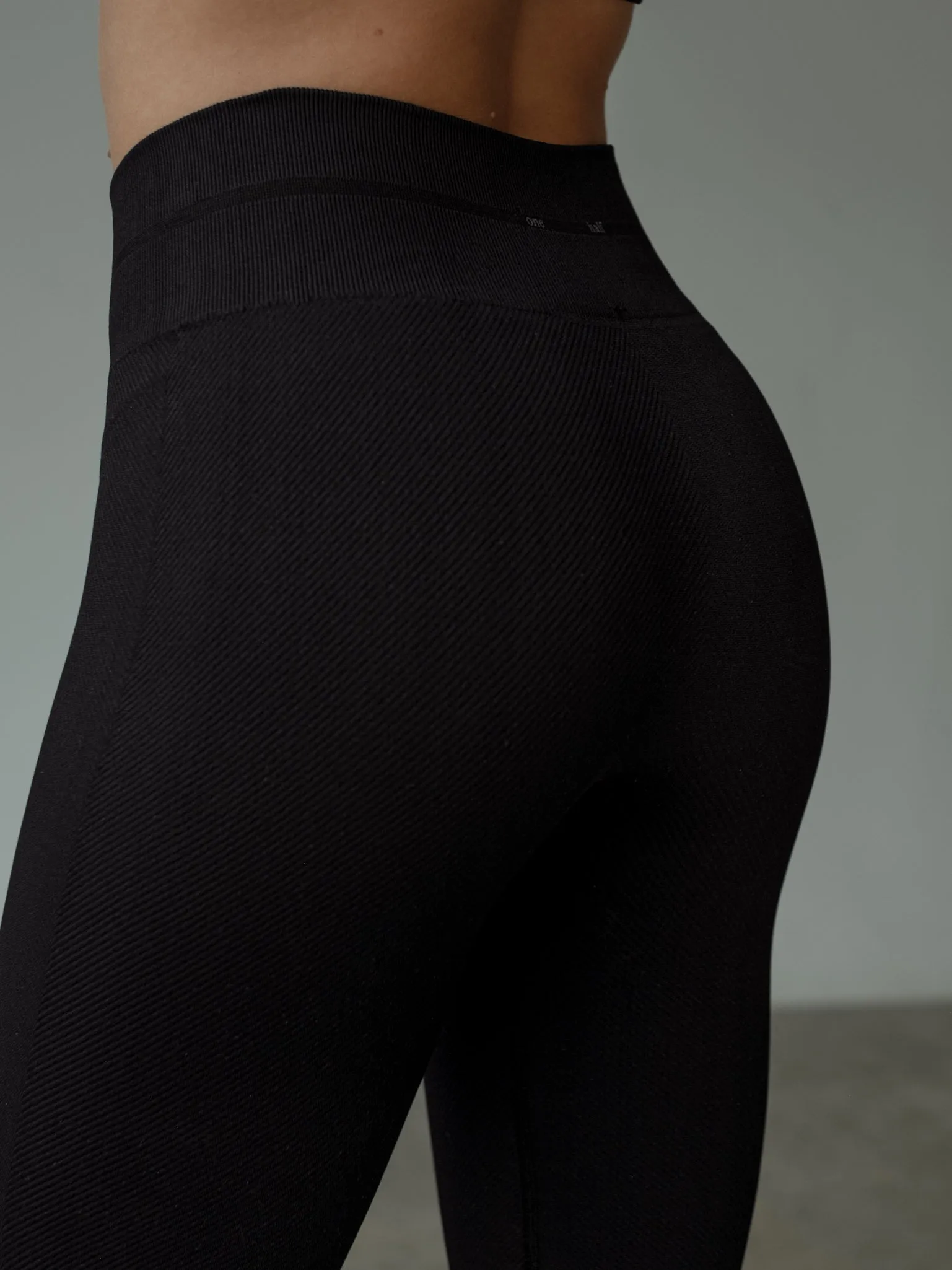 WIRED SEAMLESS LEGGINGS - SHADOW