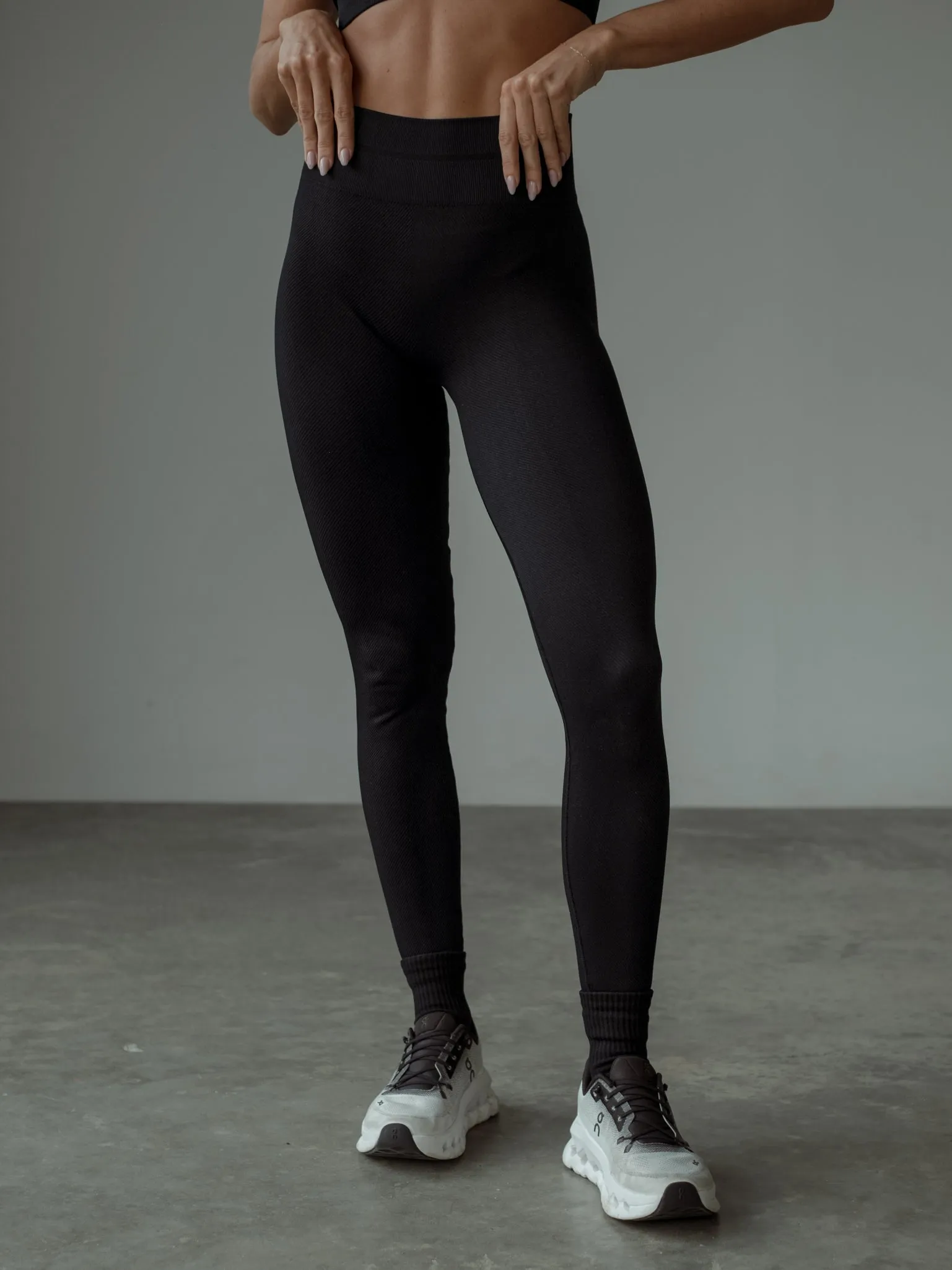 WIRED SEAMLESS LEGGINGS - SHADOW
