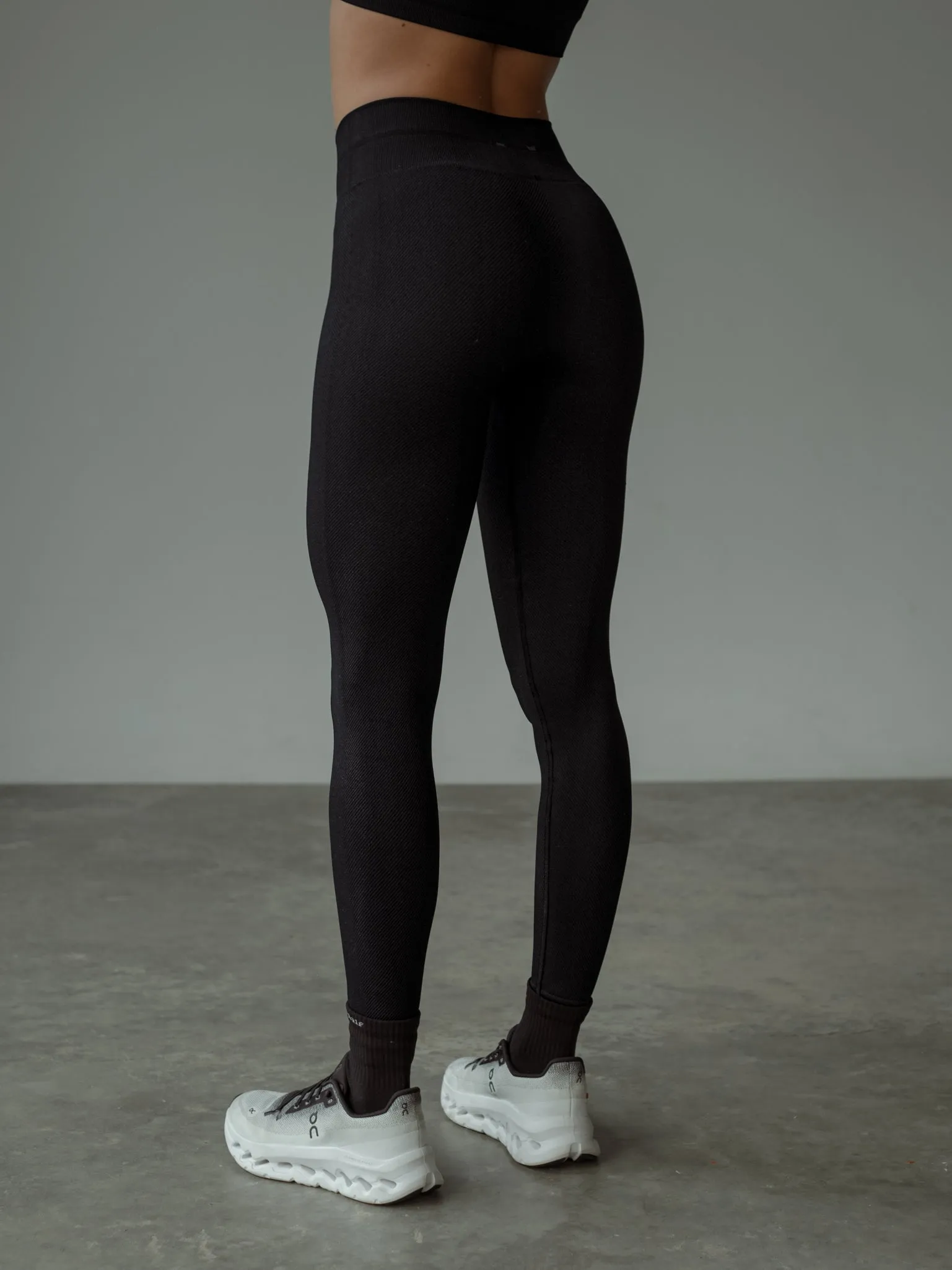 WIRED SEAMLESS LEGGINGS - SHADOW